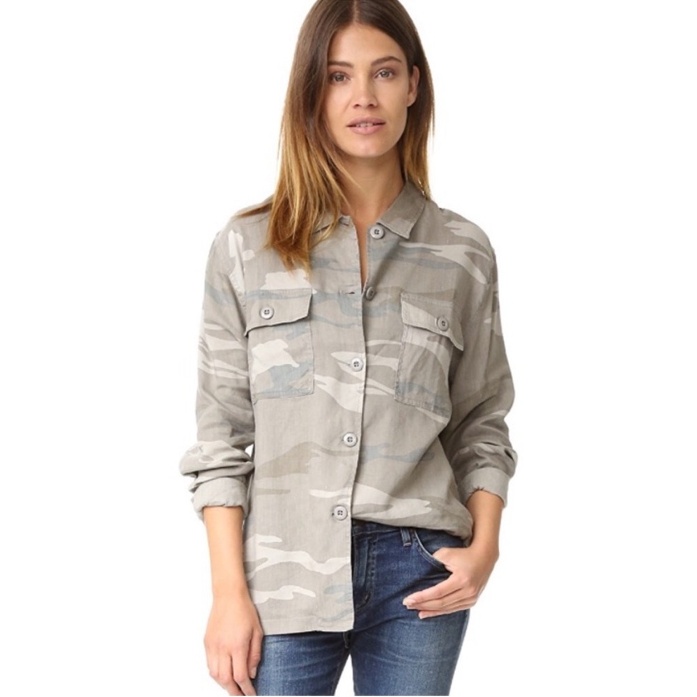 🆕NWT {Rails} Everett Camo Button Down. Size XS.